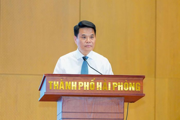 Đồng chí Bí thư Thành ủy Lê Ngọc Châu phát biểu tại Hội nghị.
