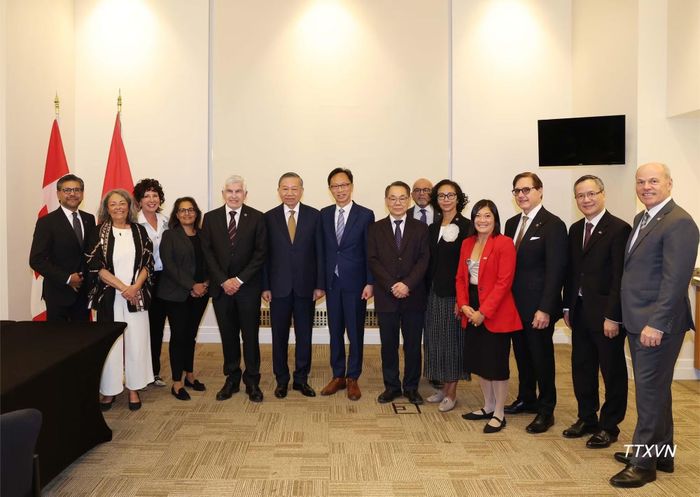 Tổng Bí thư, Chủ tịch nước Tô Lâm với Nhóm Nghị sĩ hữu nghị Canada-Việt Nam.