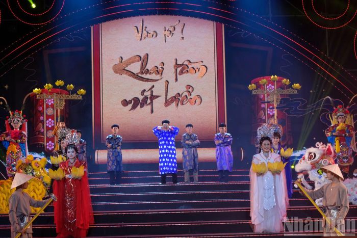 Đối với cư dân vùng biển, Lễ hội Nghinh Ông từ lâu đã là một ngày hội đặc biệt - một “Tết biển” khi những chuyến ghe trở về bến, người đi biển tạm gác công việc để sum họp cùng gia đình và cộng đồng.