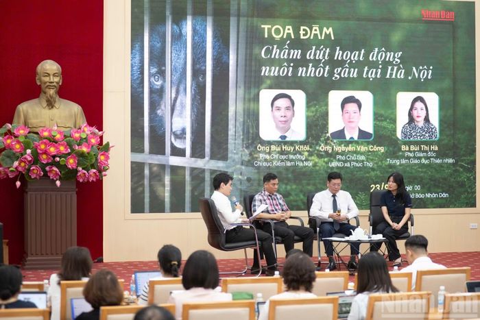 Các đại biểu tham dự tọa đàm. (Ảnh: NGỌC DUY)
