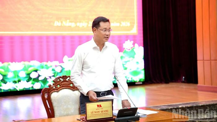 Bí thư Thành ủy Đà Nẵng Lê Ngọc Quang, Trưởng Ban Chỉ đạo phát biểu tại phiên họp. (Ảnh: ANH ĐÀO)