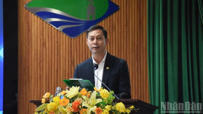 Ông Nguyễn Huy Bình, Phó Chủ tịch Ủy ban nhân dân phường Sơn Trà phát biểu tại chương trình. (Ảnh: ANH ĐÀO)