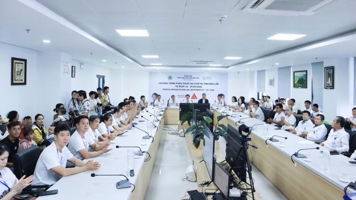 Đội ngũ y, bác sĩ các đơn vị tham gia chương trình. (Ảnh: CTV)