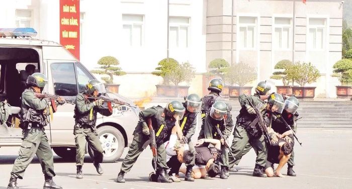 Các tình huống giả định trong cuộc diễn tập (Ảnh XUÂN CẢNH)