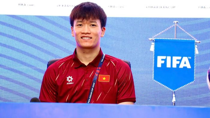 Đội trưởng Hoàng Đức tại buổi họp báo. (Ảnh: VFF)