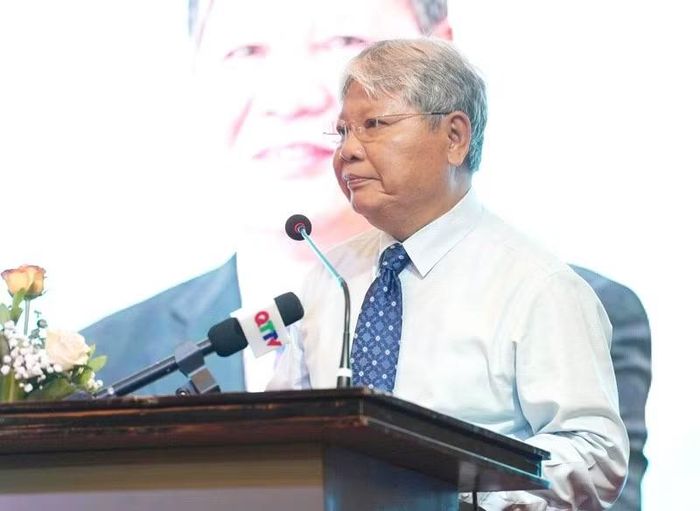 Đồng chí Hà Hùng Cường, Chủ tịch Hội đồng Hòa bình và Phát triển Việt Nam phát biểu khai mạc tọa đàm. (Ảnh: TĐ)