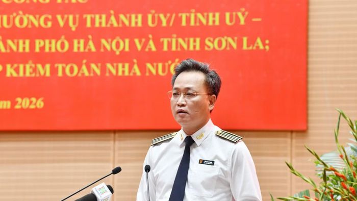 Tổng Kiểm toán nhà nước Nguyễn Hữu Nghĩa phát biểu tại hội nghị. (Ảnh: Quỳnh Lan)