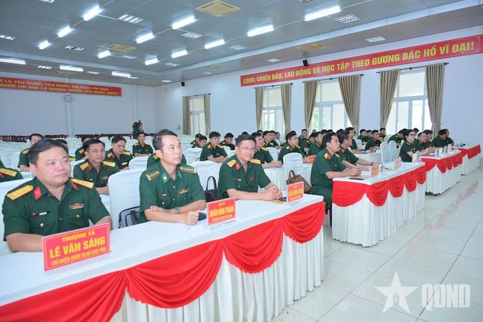Các đại biểu tham dự bế mạc tập huấn.  
