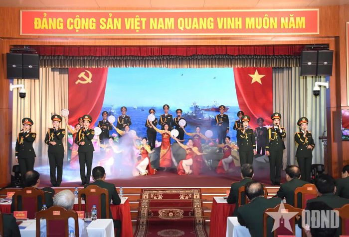 Tiết mục văn nghệ tại buổi lễ. 