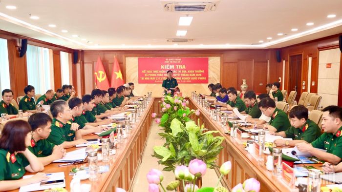 Đại tá Phạm Trung Kiên triển khai kế hoạch, chương trình kiểm tra.