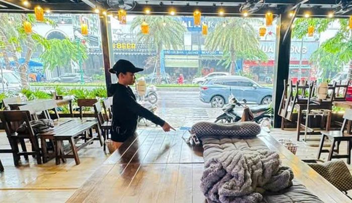 Đối tượng Lãi tại hiện trường vụ trộm.