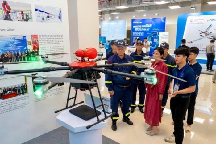 Thiết bị UAV của CT Group giới thiệu tại Triển lãm quốc tế Đổi mới sáng tạo 2025. Ảnh: MST