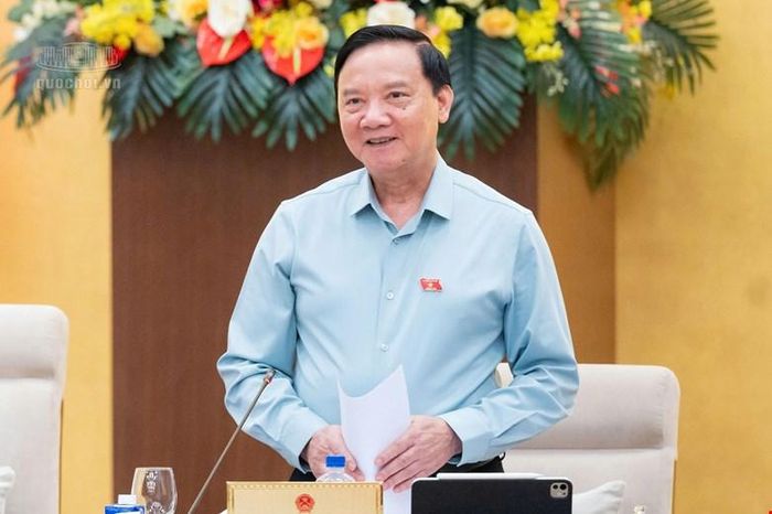 Phó Chủ tịch Quốc hội Nguyễn Khắc Định tổng kết nội dung thảo luận. Ảnh: CỔNG THÔNG TIN ĐIỆN TỬ QUỐC HỘI