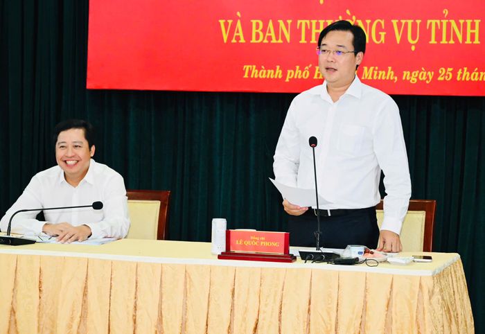  Phó Bí thư Thường trực Thành ủy TPHCM Lê Quốc Phong phát biểu tại buổi làm việc. Ảnh: VIỆT DŨNG 