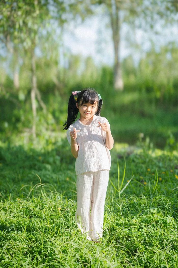 Ngoài thời gian đóng phim, Gia Tuệ vẫn duy trì việc học và sinh hoạt như thường ngày.