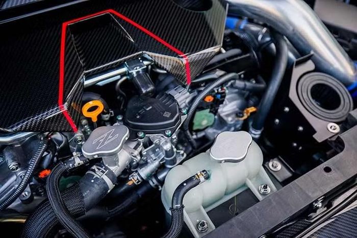 Ông Ponz Pandikuthira, Giám đốc phụ trách sản phẩm và hoạch định sản phẩm của Nissan Mỹ, cho biết: “Z Kaze Concept tôn vinh một số mẫu xe thể thao mui trần mang tính biểu tượng nhất của Nissan, đồng thời ghi nhận văn hóa độ xe của thập niên 1990 vốn đã góp phần đưa Nissan và Nismo lên bản đồ của làng ôtô thế giới”.