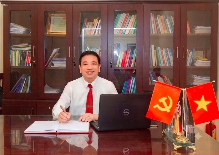 Ông Nguyễn Văn Hanh, Hiệu trưởng Trường THPT Hàm Yên.