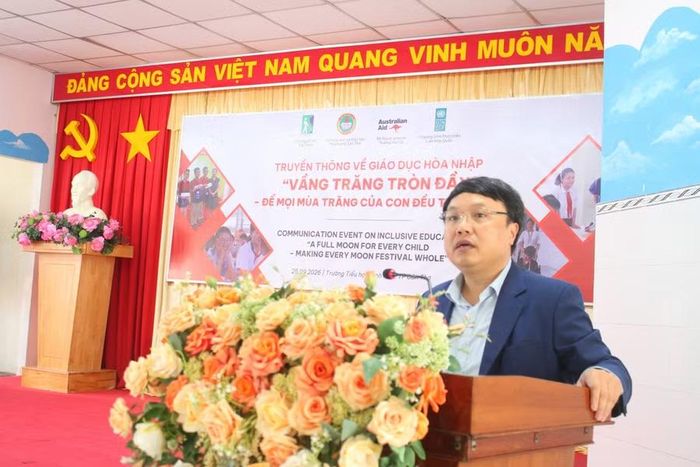 Ông Tạ Ngọc Trí, Phó Vụ trưởng Vụ Giáo dục phổ thông (Bộ GD&ĐT), Phó Trưởng Ban Chỉ đạo Giáo dục trẻ khuyết tật và trẻ em có hoàn cảnh khó khăn, chia sẻ tại Chương trình.