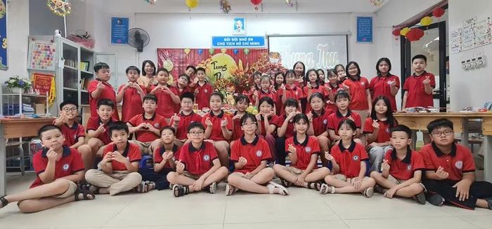 Lớp 5A3 hân hoan vui Tết Trung thu.