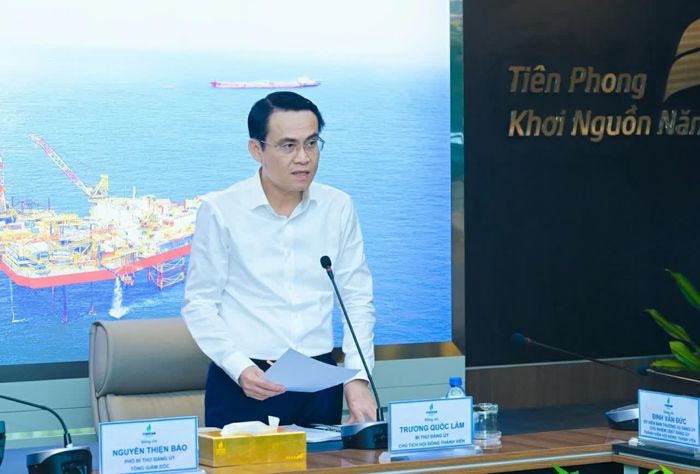 Đồng chí Trương Quốc Lâm, Bí thư Đảng ủy, Chủ tịch HĐTV PVEP phát biểu chỉ đạo Hội nghị. (Nguồn: PVEP)