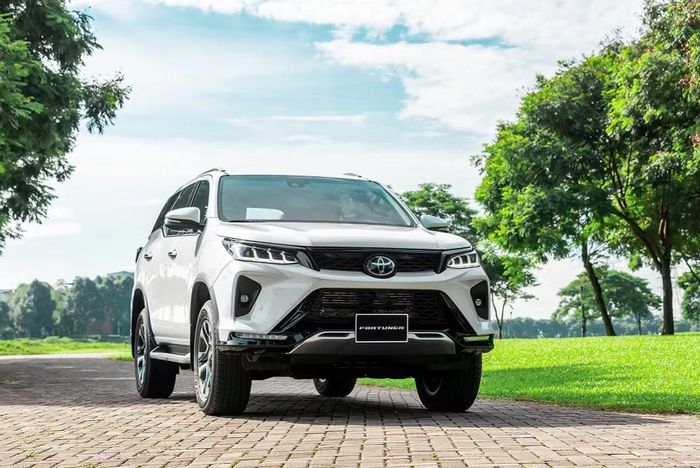 Toyota Fortuner là mẫu xe duy nhất tăng trưởng doanh số bán hàng trong tháng 8 - Ảnh: TMV
