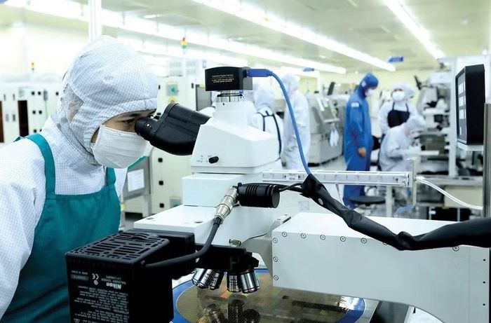Hộ kinh doanh và doanh nghiệp có thêm nguồn lực tái đầu tư. Ảnh minh họa/Moit
