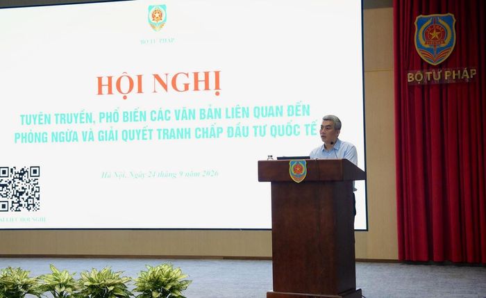 Cục trưởng Cục Pháp luật quốc tế và Giải quyết tranh chấp đầu tư quốc tế Bạch Quốc An phát biểu khai mạc.