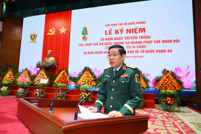 Thượng tướng Nguyễn Văn Gấu - Thứ trưởng Bộ Quốc phòng phát biểu chỉ đạo tại chương trình. Ảnh: Ngọc Nga