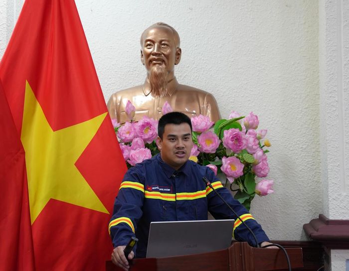 Thượng úy Nguyễn Quang Khánh – Cán bộ Phòng Cảnh sát PCCC và CNCH .