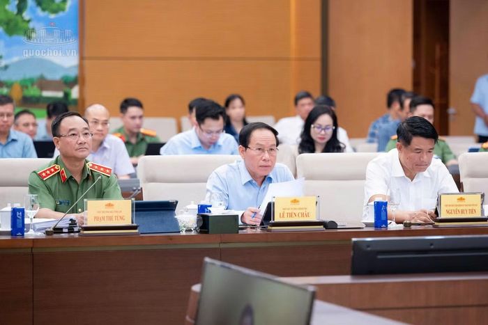  Các đại biểu tại phiên họp sáng 25/9. (Ảnh: QH) 