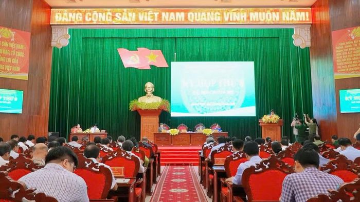 Quang cảnh kỳ họp.