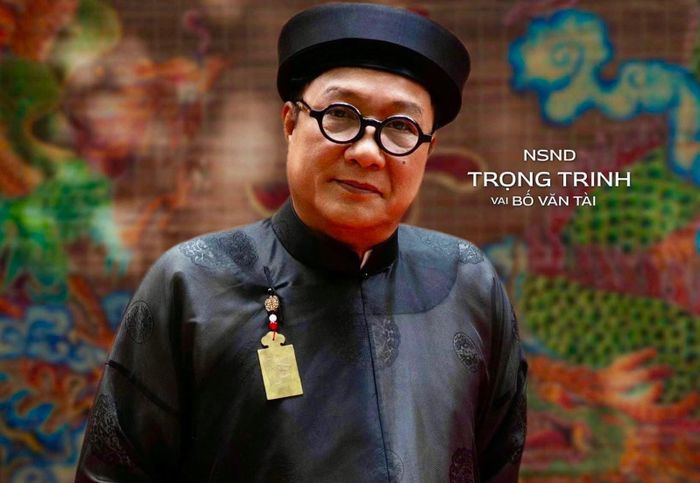 Tạo hình nhân vật của NSND Trọng Trinh trong "Chị chị em em 3" sẽ ra rạp từ 16/10 tới. 