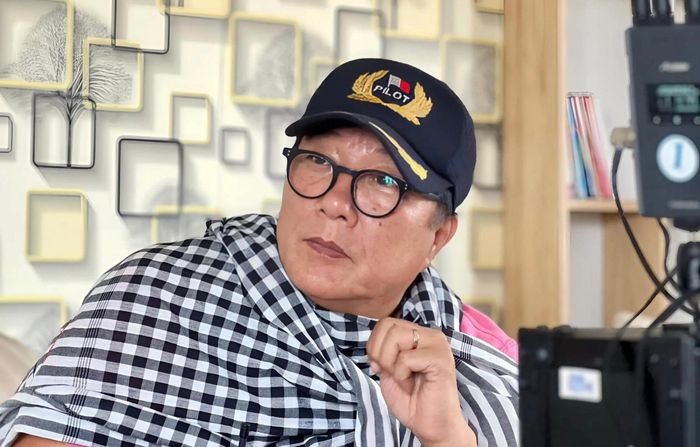 NSND Trọng Trinh tuổi 70 vẫn miệt mài làm việc. 