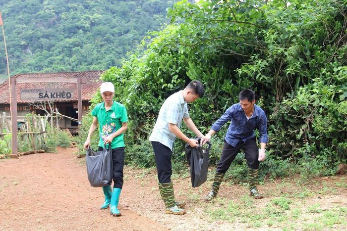 Người dân nâng cao ý thức bảo vệ môi trường gắn với du lịch