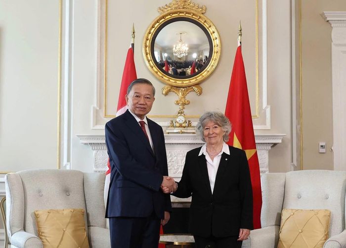 Tổng Bí thư, Chủ tịch nước Tô Lâm và Toàn quyền Louise Arbour. Ảnh: TTXVN