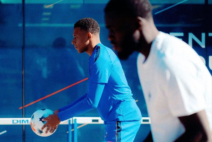Zidane dự kiến thay đổi vai trò của Mbappe. Ảnh: FFF