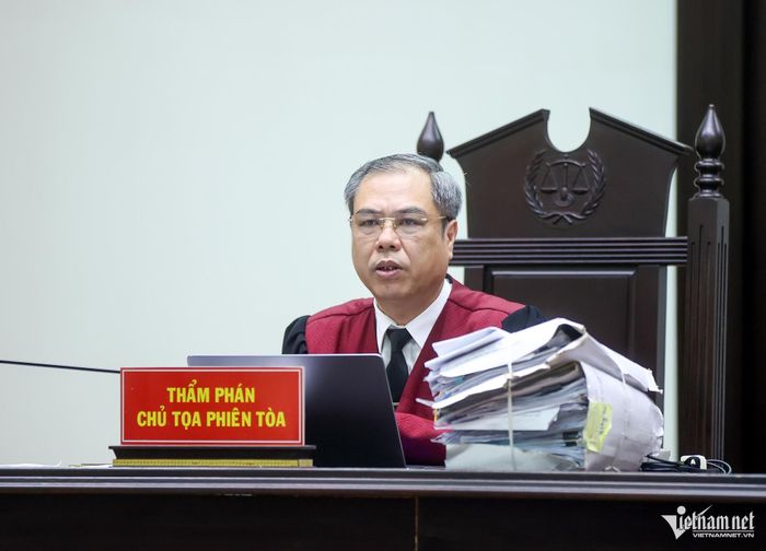 Hội đồng xét xử sẽ xem xét các nội dung kháng cáo, xin giảm nhẹ tội của các bị cáo.
