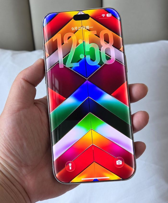Diện mạo iPhone 20 Pro từ nguồn rò rỉ mới nhất. Ảnh: Ice Universe/ X