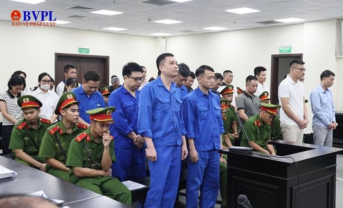Các bị cáo tại phiên tòa sơ thẩm.