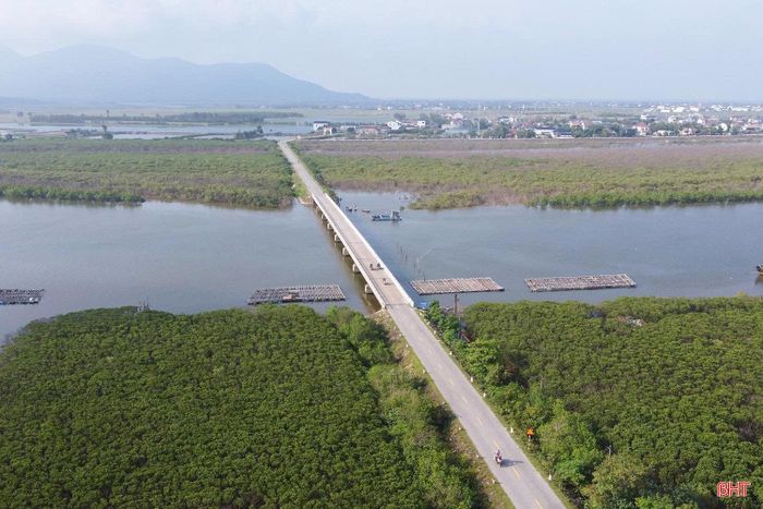 Trên cơ sở chủ trương đầu tư được phê duyệt, Ban Quản lý Dự án đầu tư xây dựng công trình giao thông và phát triển đô thị tỉnh đang phối hợp với các sở, ngành và phường Hải Ninh hoàn thiện các thủ tục liên quan, bảo đảm dự án được triển khai đúng quy định và tiến độ đề ra.