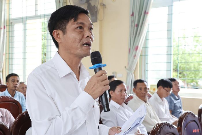 Cử tri Ngô Văn Mến (xã Kỳ Thượng) kiến nghị các chế độ chính sách tiền lương phù hợp cho đội ngũ cán bộ cấp xã sau vận hành mô hình chính quyền địa phương 2 cấp.