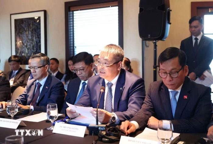 Các đại biểu tham dự Tọa đàm cấp cao doanh nghiệp Việt Nam-Canada. (Ảnh: Thống Nhất/TTXVN)