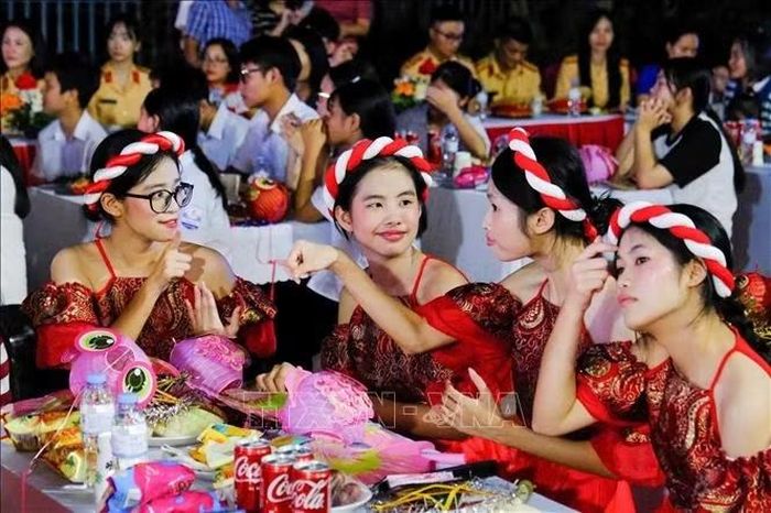 Thiếu nhi Bắc Ninh vui Tết Trung thu.