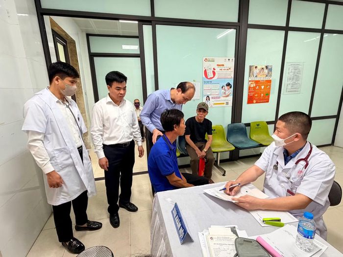 Kiểm tra cơ sở khám sức khỏe tại xã Phúc Thịnh.