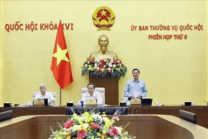 Phó Chủ tịch Quốc hội Nguyễn Khắc Định phát biểu. Ảnh: Doãn Tấn/TTXVN