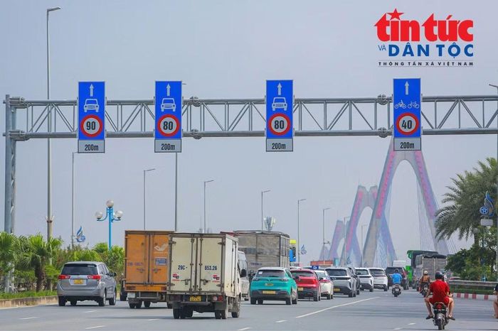 Hiện chưa có thông tin cụ thể về phương án phát hiện, xử lý các trường hợp vi phạm tốc độ hoặc không bảo đảm khoảng cách an toàn thông qua hệ thống mới trên cầu Nhật Tân.