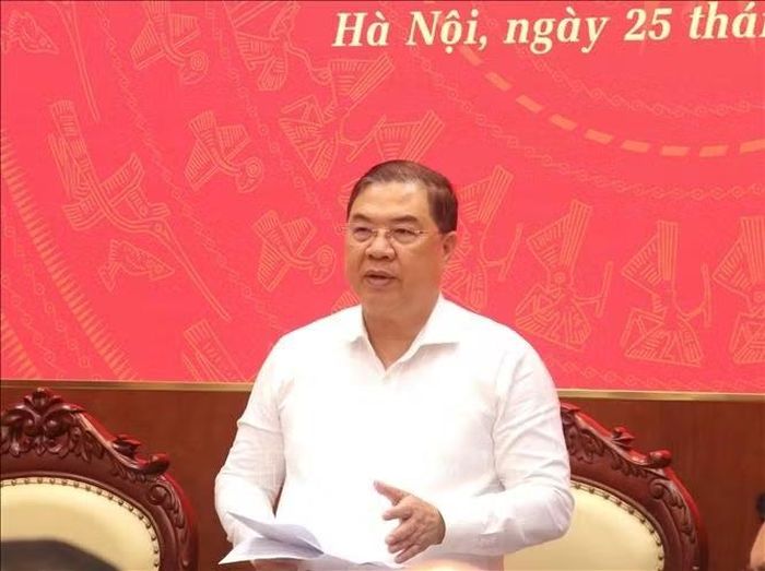 Ủy viên Bộ Chính trị, Phó Bí thư Thường trực Đảng ủy, Phó Thủ tướng Thường trực Chính phủ Phạm Gia Túc phát biểu chỉ đạo hội nghị.