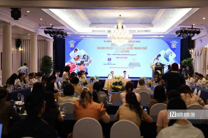 Toàn cảnh hội nghị.