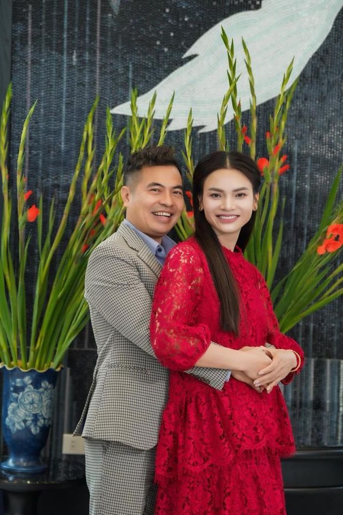 Phạm Phương Thảo hạnh phúc bên chồng doanh nhân.