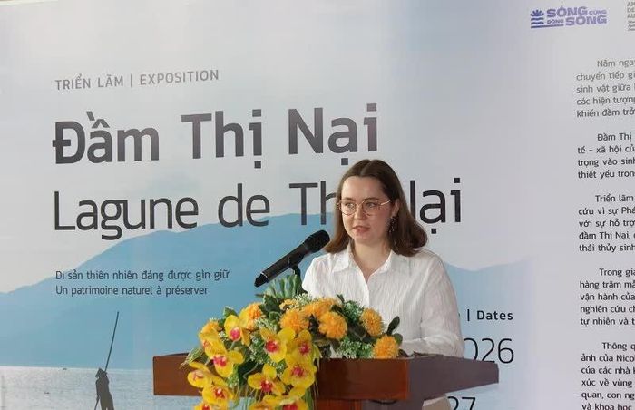 Bà Daphné Trichet - đại diện Đại sứ quán Pháp tại Việt Nam, chia sẻ thông tin.